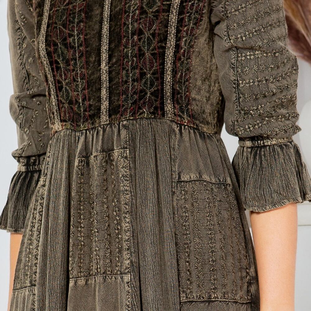 Young Threads Gravel Size Large Melodic Enchantment: Stone-Washed Maxi Dress - Picture 4 of 6